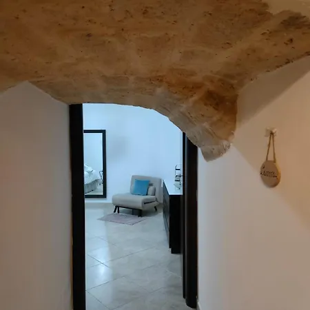 Myrrh Apartament *